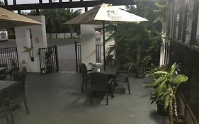 Goondi Hill Hotel